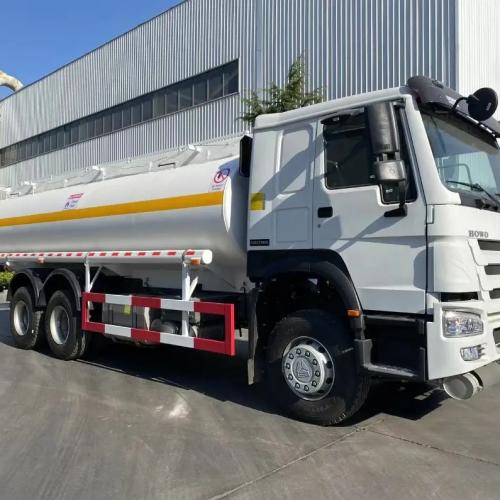 35000 Liters 8x4 12Wheel Tires Heavy Duty Fuel Trucks Utility Box Oil Tank Truck